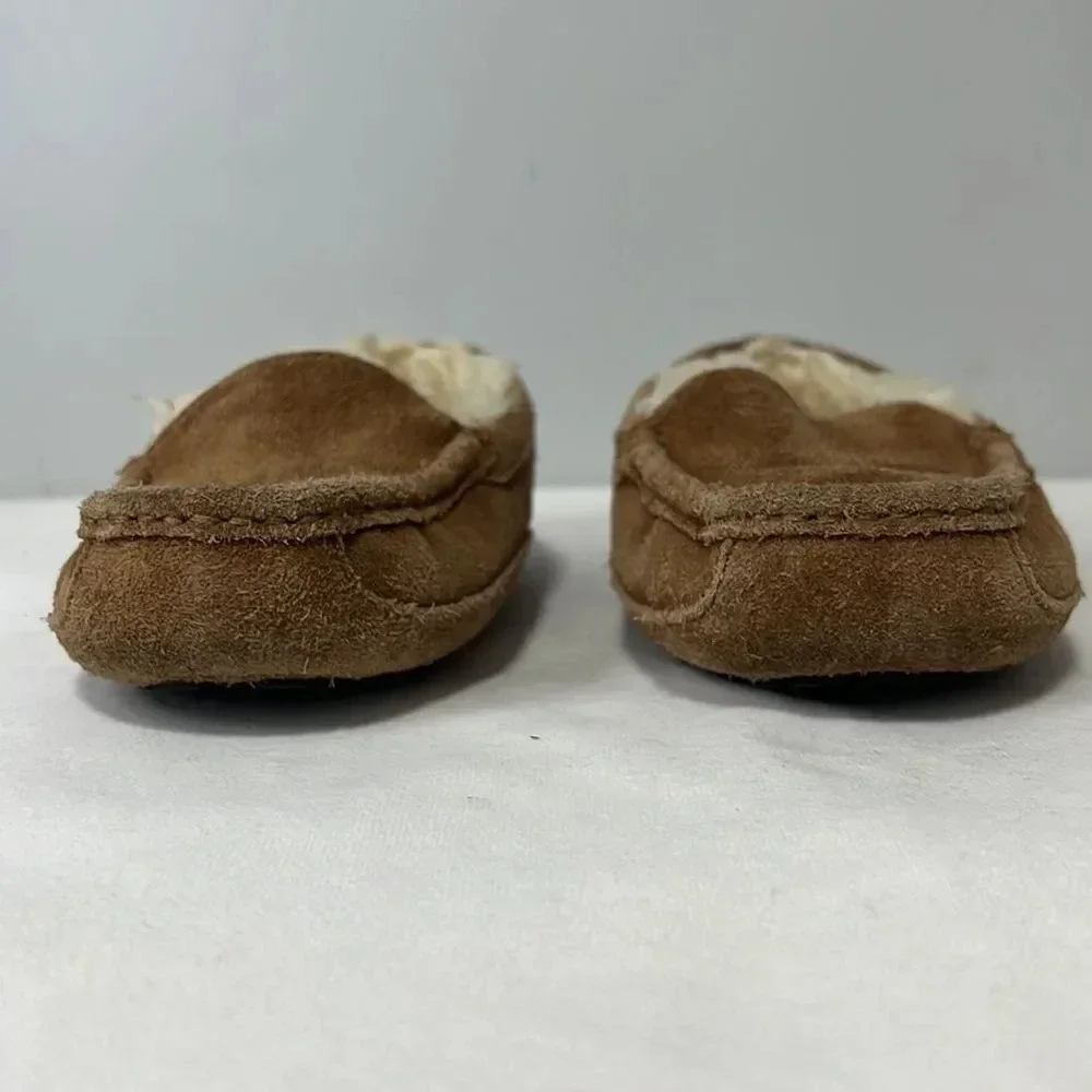 UGG Australia Kids Chestnut Genuine Suede, Sheepskin Wool Loafer Slippers Size 2